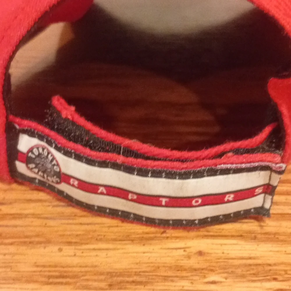 Toronto Raptors Hat (OS) - Picture 4 of 5